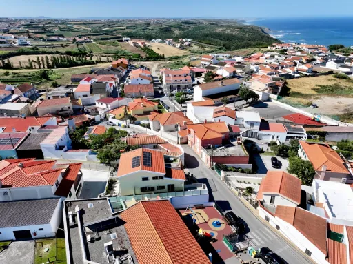 2-Bedroom + 1 Apartment in a Townhouse with a Terrace, Ocean View, Jacuzzi, and Parking!