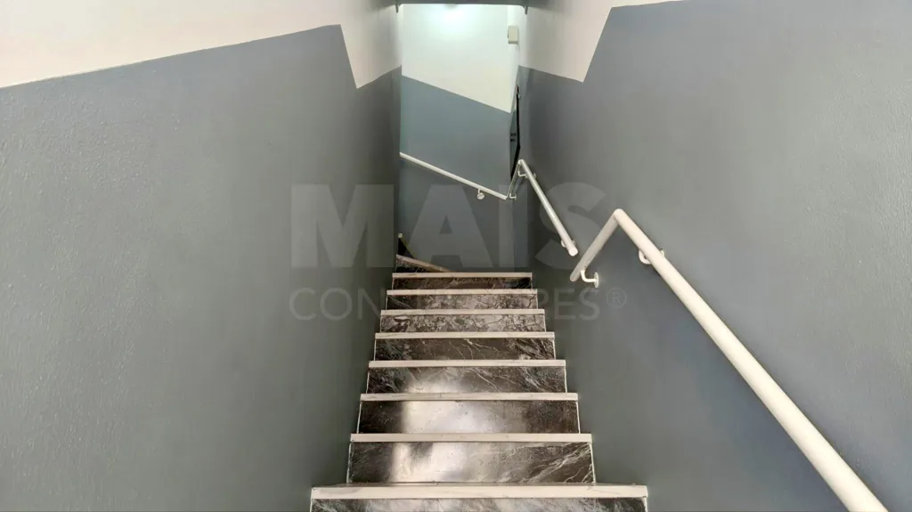 2-Bedroom Apartment with Terrace and Potential | Downtown Caldas da Rainha