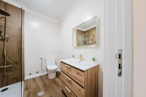 Apartamento T2 com Parqueamento em localização central – Caldas da Rainha