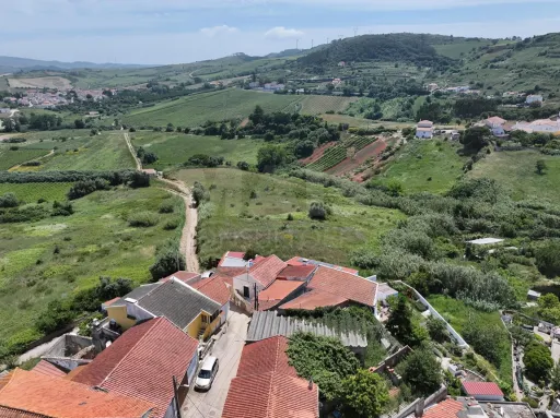 Terreno p/ Construção c/ 2.299m2 & Proj. Aprovado p/ Moradia T3 Térrea!