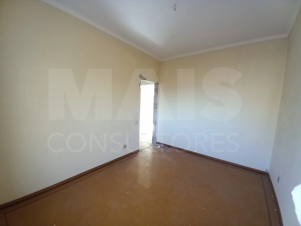 Moradia Bi Familiar com entradas independentes