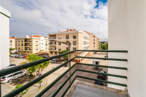 Opportunity in Lourinhã – 3-bedroom apartment in a great location!