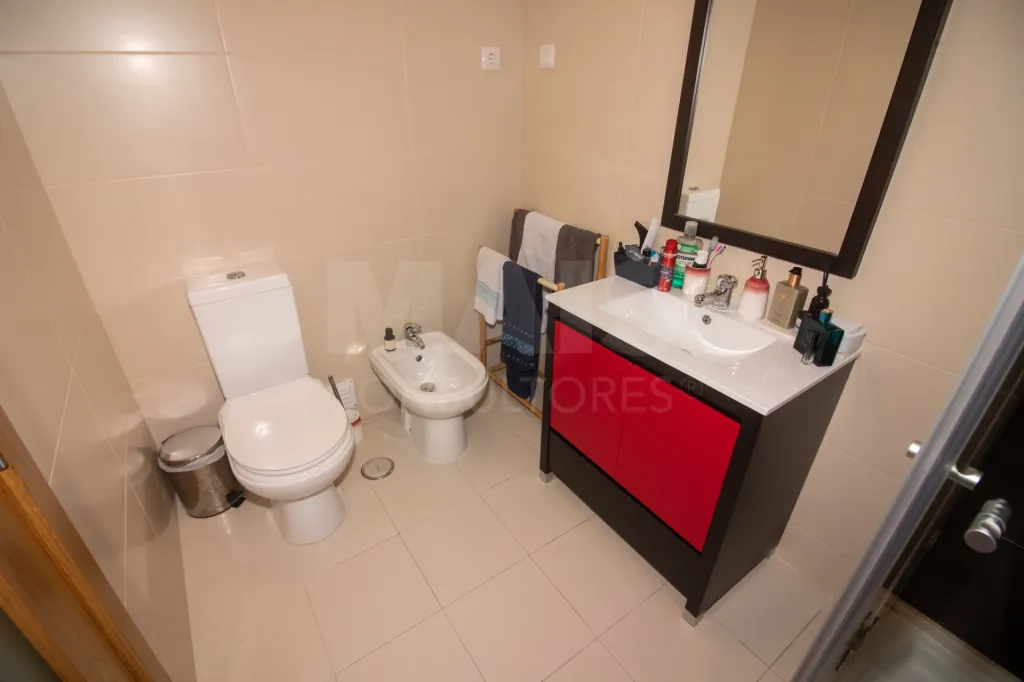 Apartamento T2 Moderno com Garagem | A-da-Beja, Amadora