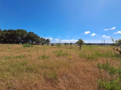 Terreno para construção de moradias