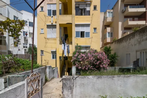 T4 com logradouro de 25 m2 no Areeiro