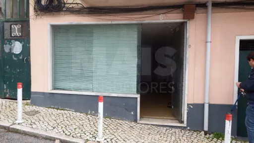 Prédio em Propriedade Toral| INVESTIMENTO | Prior Velho – LOURES