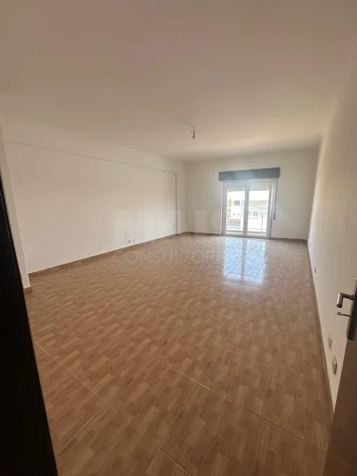 Apartamento T3 no Porto alto com terraço