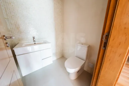 Apartamento T2 Semi-Novo | Terraço | Garagem | Bombarral