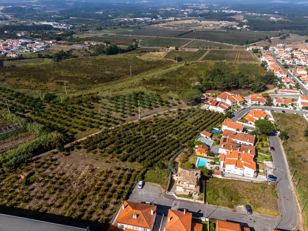 Terreno c/ 6.048m2 c/ viabilidade de construção nas Gaeiras