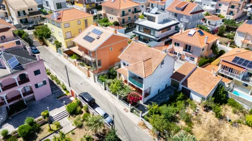 Moradia T3 com garagem e logradouro no Bairro do Trigache Norte
