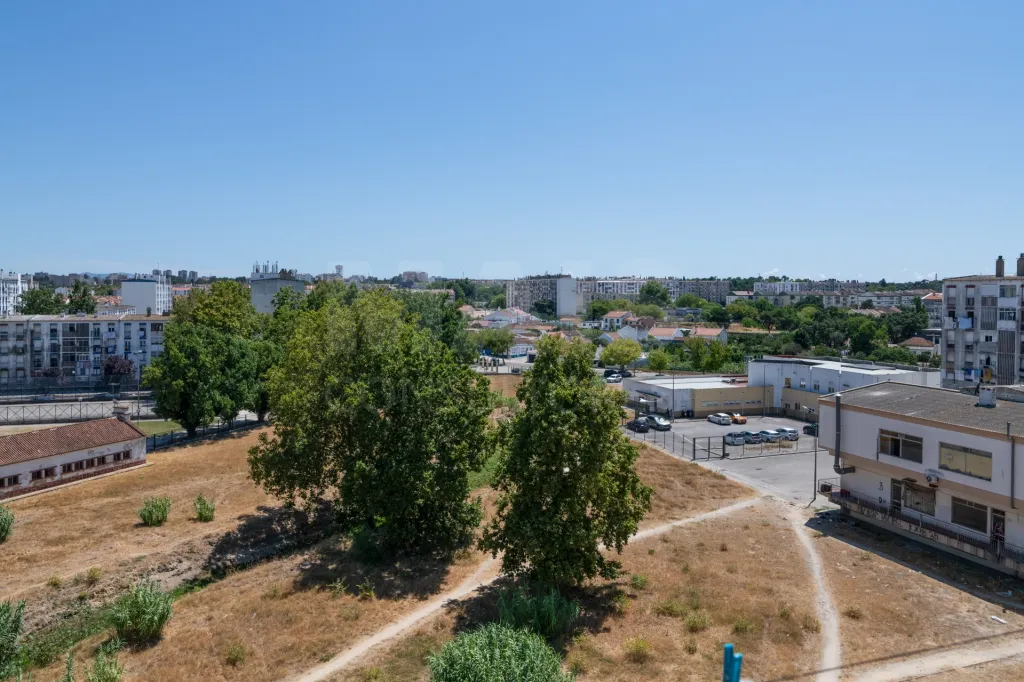 Apartamento T3 na  Baixa da Banheira