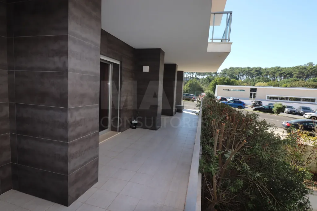 T3 150m2 na Quinta das Oliveiras com varanda de 60m2