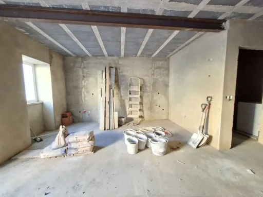 Moradia T1 + Sótão em Peral- Cadaval