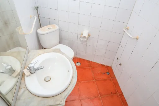 Moradia T1 para Remodelação a 20 Minutos de Alenquer