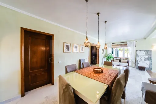 Moradia T5 em Lourinhã com Vista Mar, Piscina Aquecida e Jardim