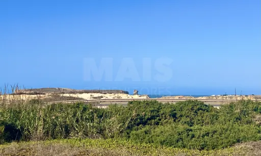 3 Bedroom Apartment in Peniche - Generous Areas and Sea View
