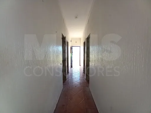 Moradia Bi Familiar com entradas independentes