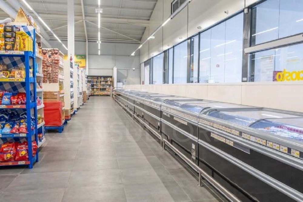 Prédio Comercial no Porto Paços de Ferreira para Mercado e Lojas Construção Nova