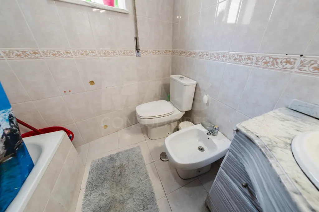 Apartamento T3 c/ terraço privado