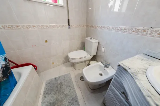 Apartamento T3 c/ terraço privado