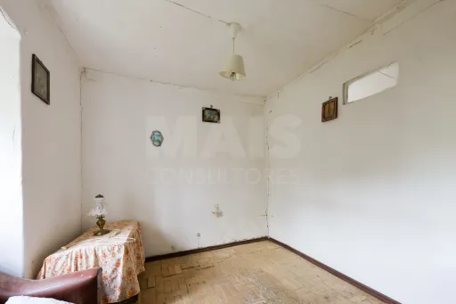Casa de habitação e terreno Meca- Alenquer