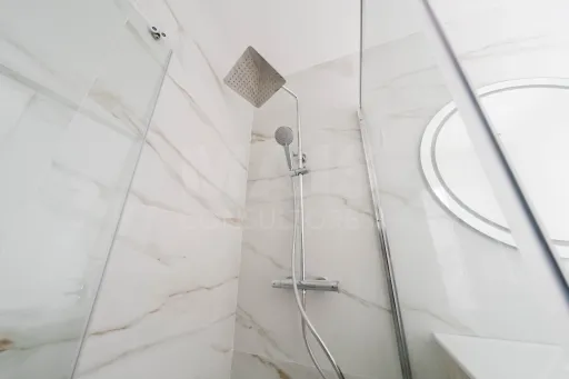 Exclusiva Moradia T4 Moderna com Conforto e Elegância Perto das Praias de Peniche