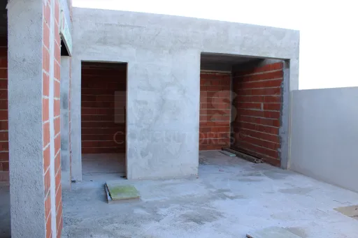 Moradia T3+1 junto praias | Garagem + logradouro privado | Terraço panorâmico sobre o mar