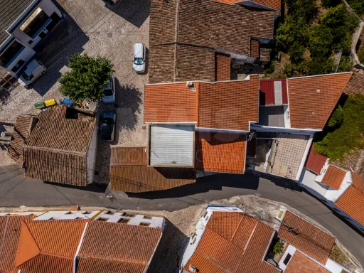 Mini Moradia Duplex em Olho Marinho