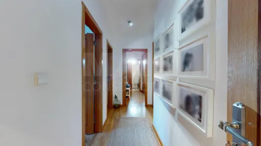 3 bedroom apartment with box crizeiro hills