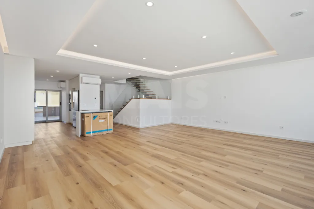 Villas Mar – Moradia V3  com piscina e vista mar  a 150 metros da Praia -Fracao B