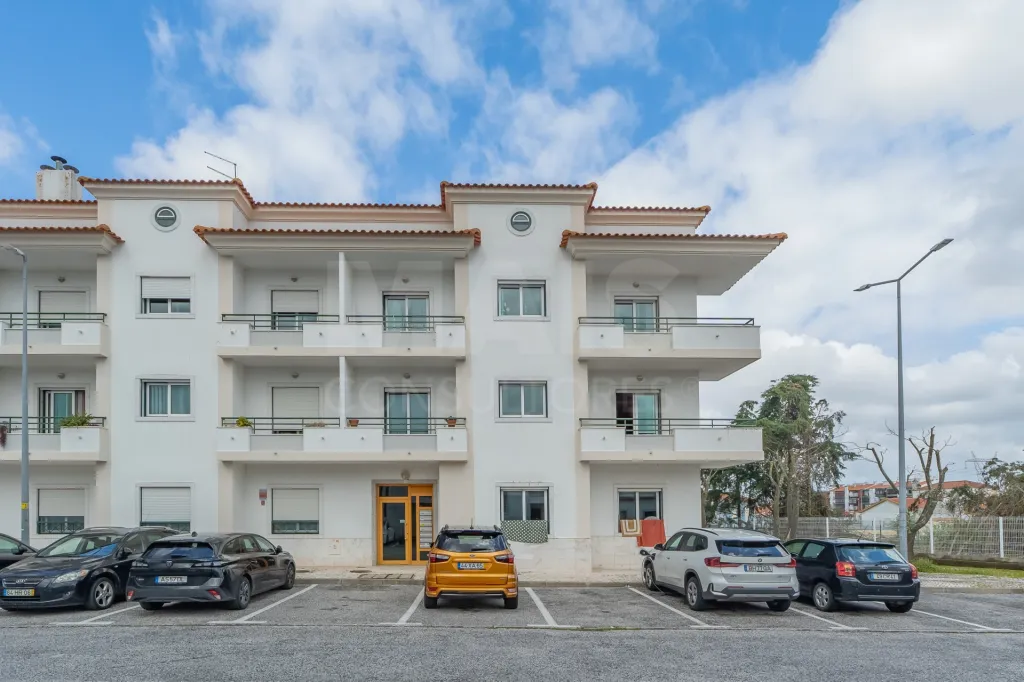 Apartamento T3 com 4 Varandas, Excelentes Áreas e Conforto Total – Praceta Tranquila, no Porto Alto em Samora Correia