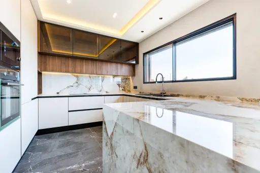 3 bedroom detached house with modern architecture, pool and garden area in São Domingos de Rana