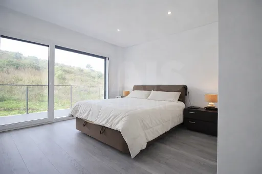 House 4+1 Bedrooms Premium | Garage | Terraces | Backyard