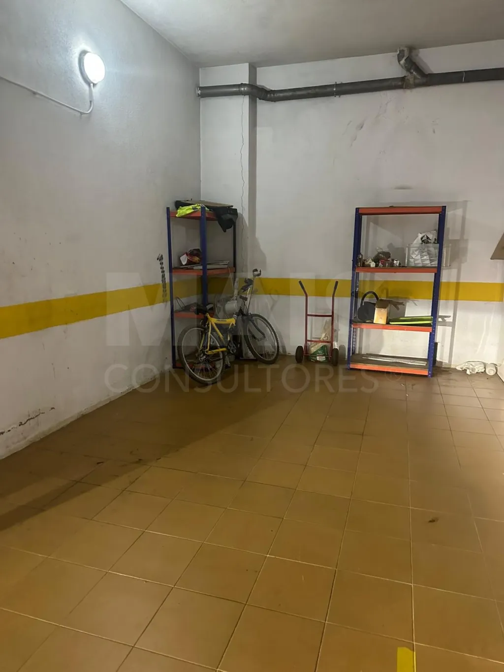 Apartamento T2 na Póvoa de Santa Iria com parqueamento e terraço