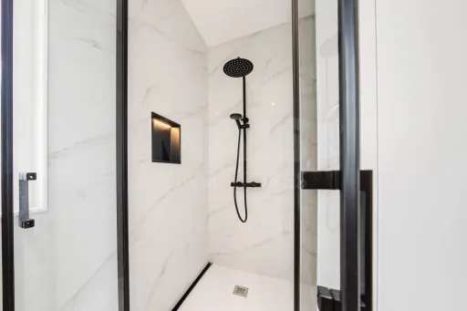 Moradia V3  moderna com piscina, vista de campo e excelente localização  Matas – Lourinhã
