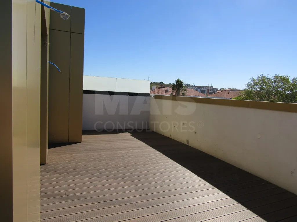 T4 Duplex | Vista Campo e Mar | Terraço Privativo >150 m² | Piscina | Jacuzzi