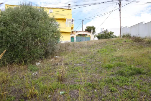 Lote Urbano na Apelação para Moradia.