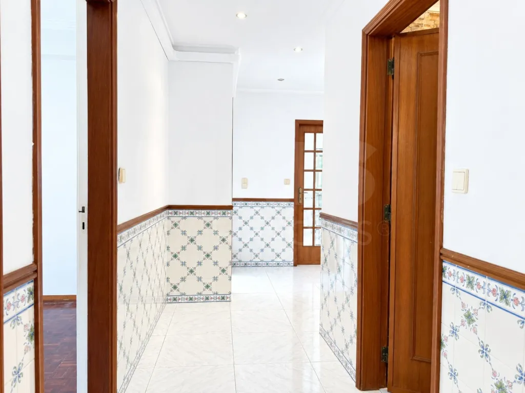 Apartamento T3 no Centro Carnaxide
