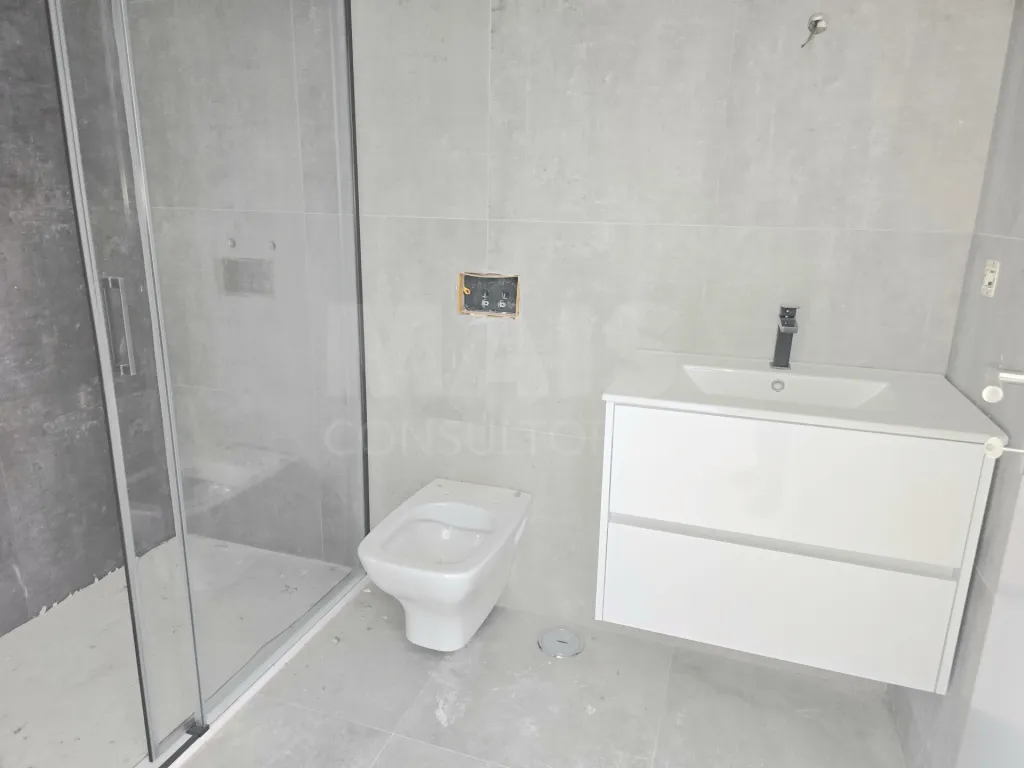 Apartamento T3 | Último Piso | 2 Terraços | Vila Pouquet – Caldas da Rainha