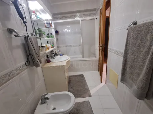 Partially Renovated 2-Bedroom Apartment in Turquel with Garage and Elevator