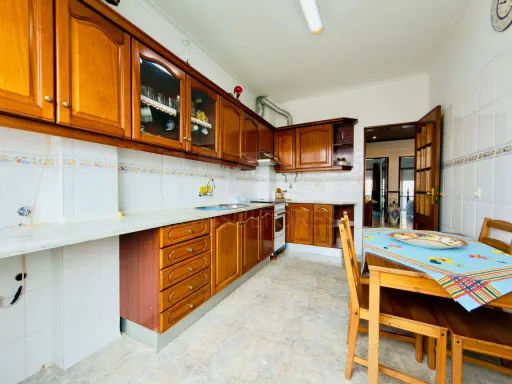 Apartamento T2 no Forte da Casa Mobilado