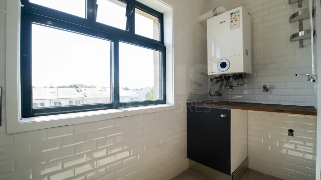 Apartamento T2+1 com garagem