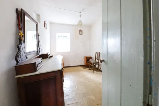 Casa de habitação e terreno Meca- Alenquer
