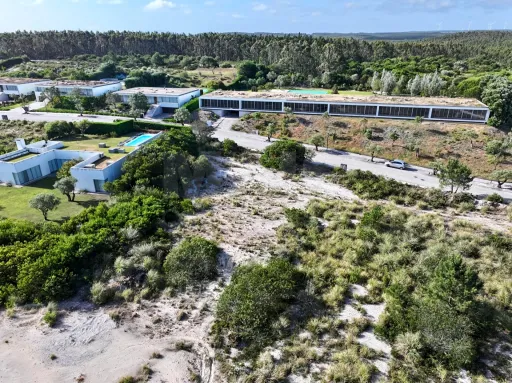 Lote Premium no Bom Sucesso Resort c/ Projeto & Assinado por Souto Moura