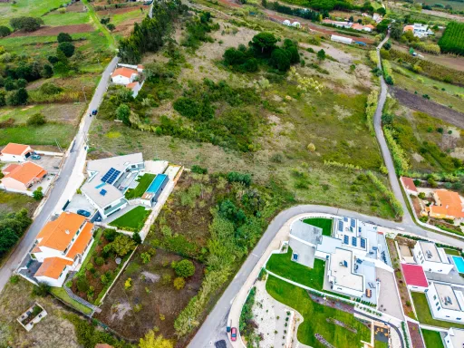 Terreno de 3.487m2 c/ viabilidade de construção