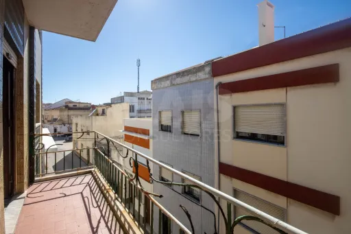 Prédio no Centro de Peniche!