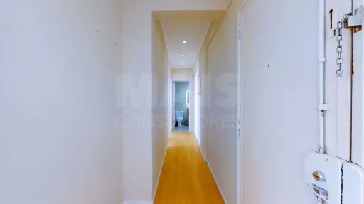 Apartamento T2 Mobilado - Amadora