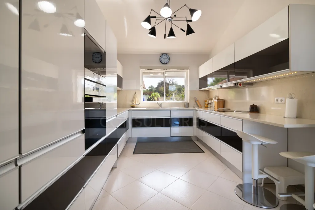 Villa with pool and land in Caminho do Poço in Albufeira