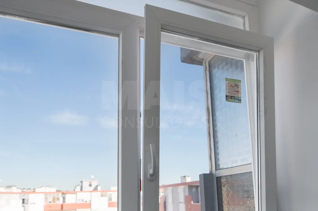 Apartamento T1 em Paço de Arcos