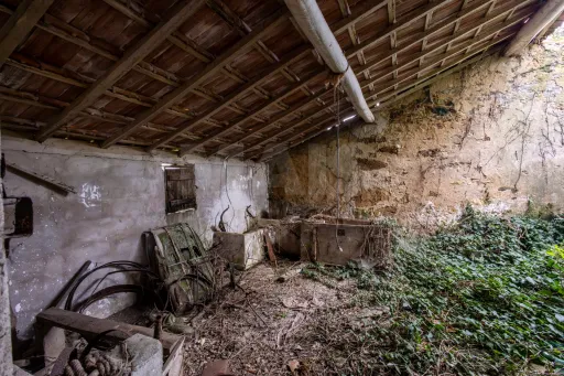 Moradia Térrea para Reabilitar com Terreno, Vista Mar e Vista Sítio da Nazaré – Bárrio, Alcobaça